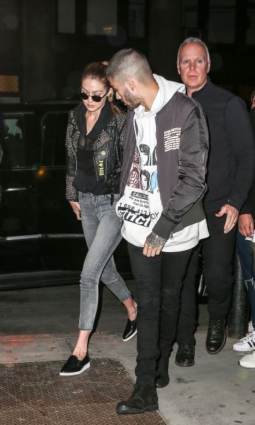 Polish1DUpdates's tweet photo. Zayn i Gigi w NYC, 26.03.16 #Directioners #BestFanArmy #iHeartAwards #5 https://t.co/yzCTeKTrDs