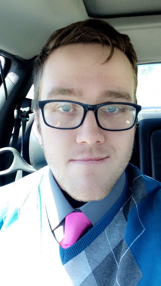 Rsprake1's tweet photo. The Lordt ain't the only thing that's coming back today. #SabbathSelfie #EasterChic https://t.co/UTYqgoAJuJ