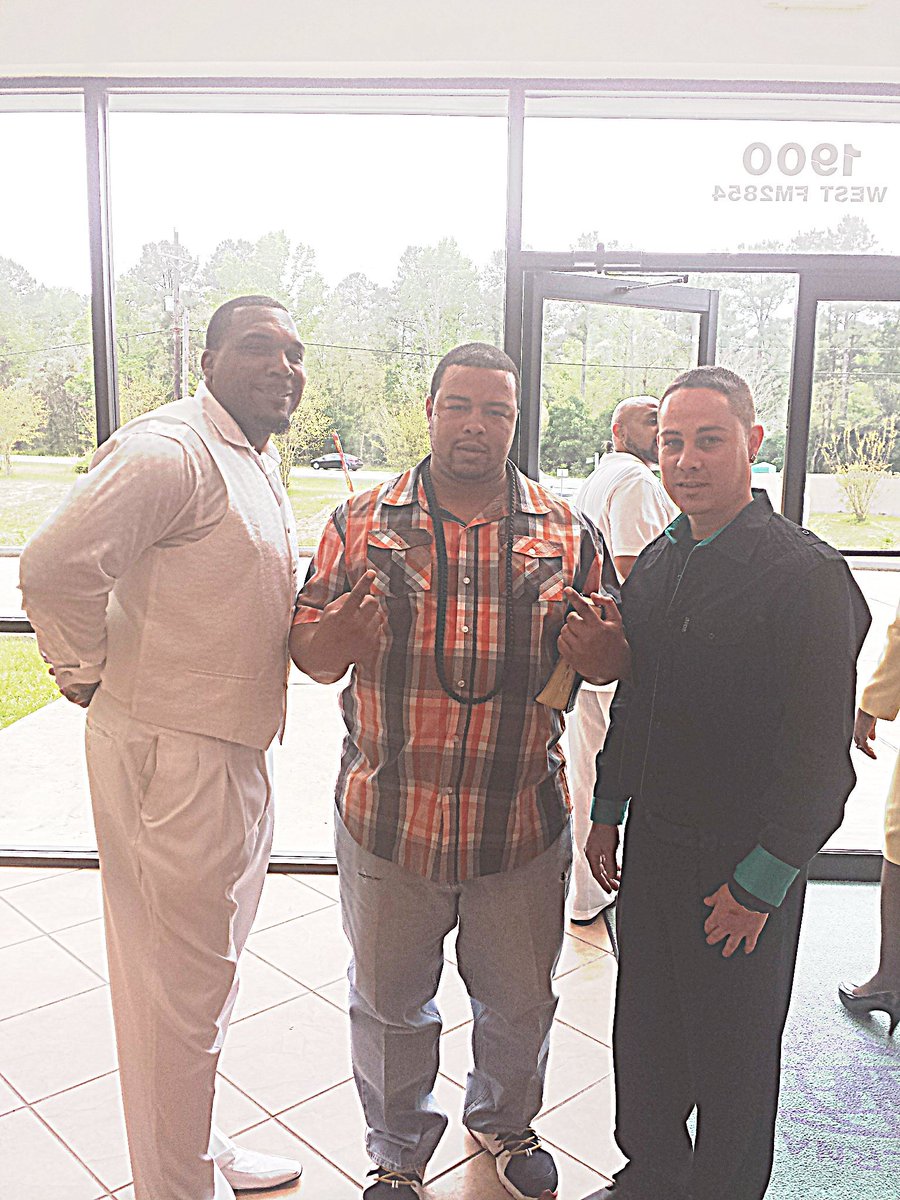 ADProblemSolver's tweet photo. With my Bros #MrPopular & the #OG #DedrickDock at Church! #RipBabyD #Easter2016 #WestTabernacle #RT @SheSheChatman https://t.co/vQ81WEV4yC