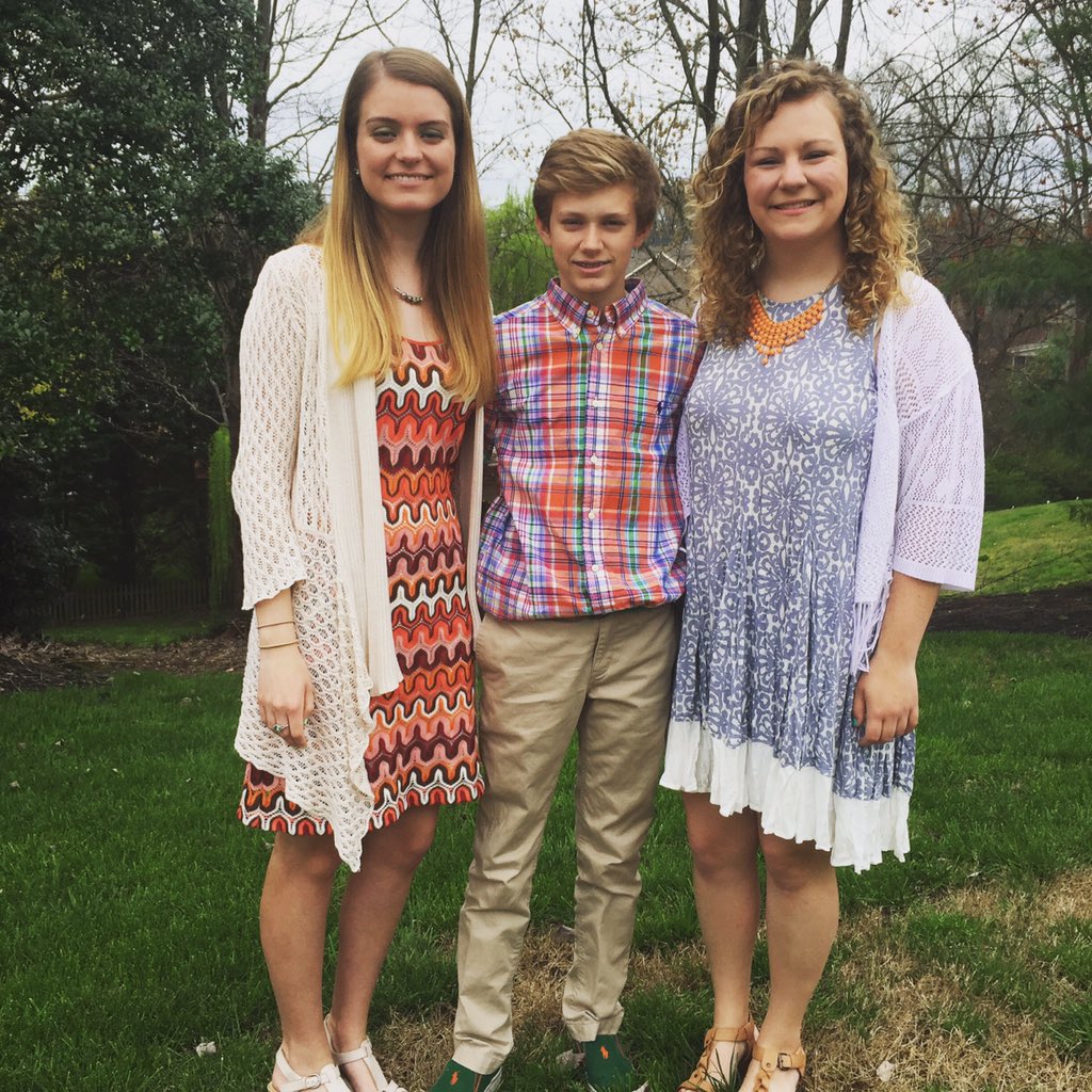 Alli_Chaney's tweet image. Celebrating our Risen King✝