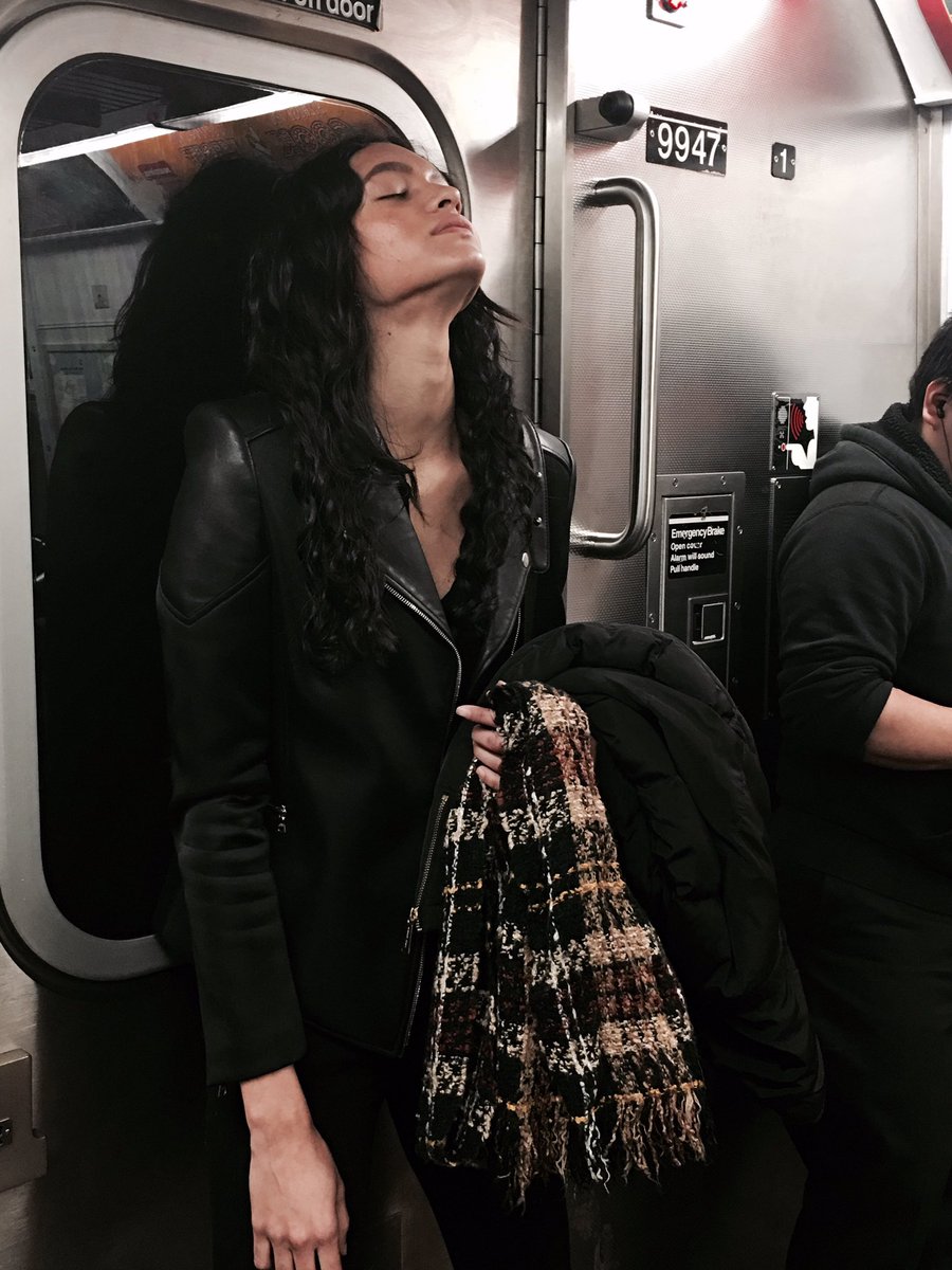 Hanne Linhares tweet media