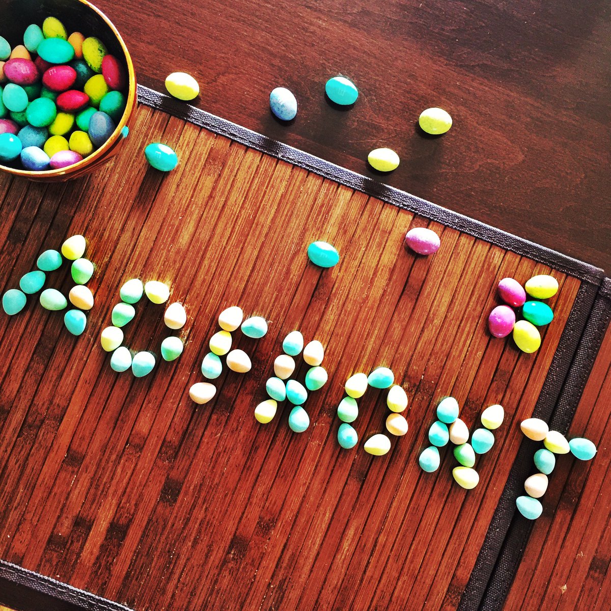 AdFrontPRO's tweet image. We showcase our projection mapping in high traffic locations in major Canadian cities. Happy Easter everyone!