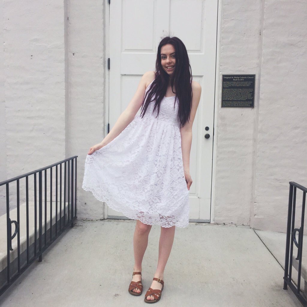 WindInhuman's tweet image. "How do I look?"