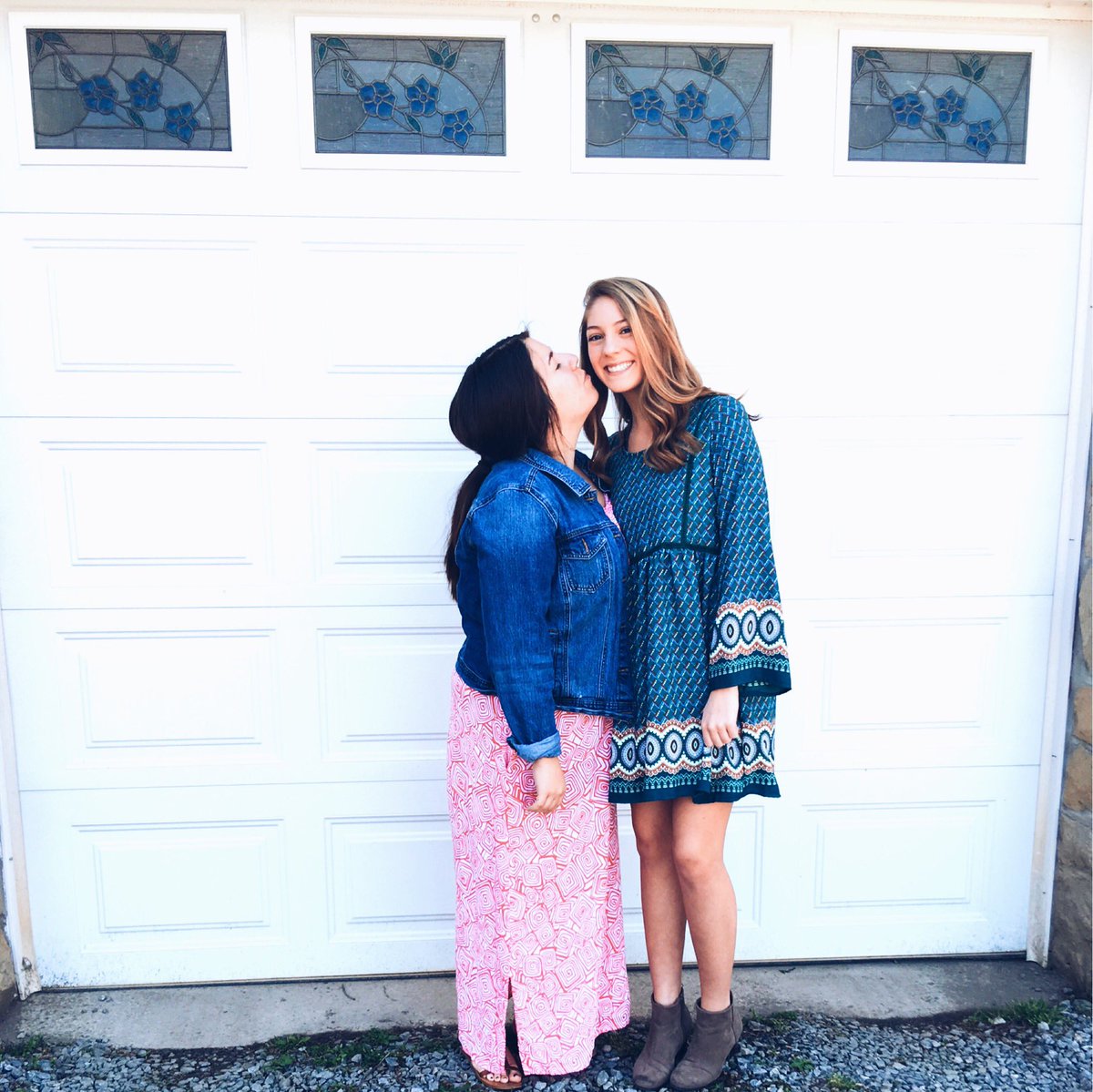 lex_herc's tweet photo. My little bunniesπ #EasterSunday2016 https://t.co/6g0ymXZXfI