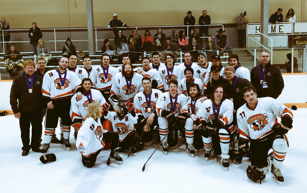 WWRustlers's tweet photo. Bronze Medal for the Rustlers at the Sr. AA Provincials. Final score 7-3. @HockeyAlberta #Rustlers #HAProvincials https://t.co/tVNc5WcOoW