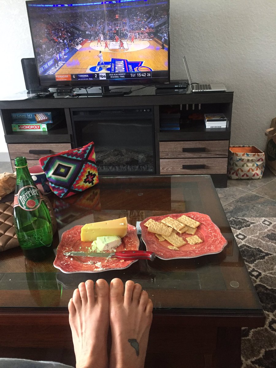 watchhouseband's tweet photo. Just prepared this snack and then the boys announced they were stepping out for a few... #scaredformyself #π§ https://t.co/2vD0ptm11D