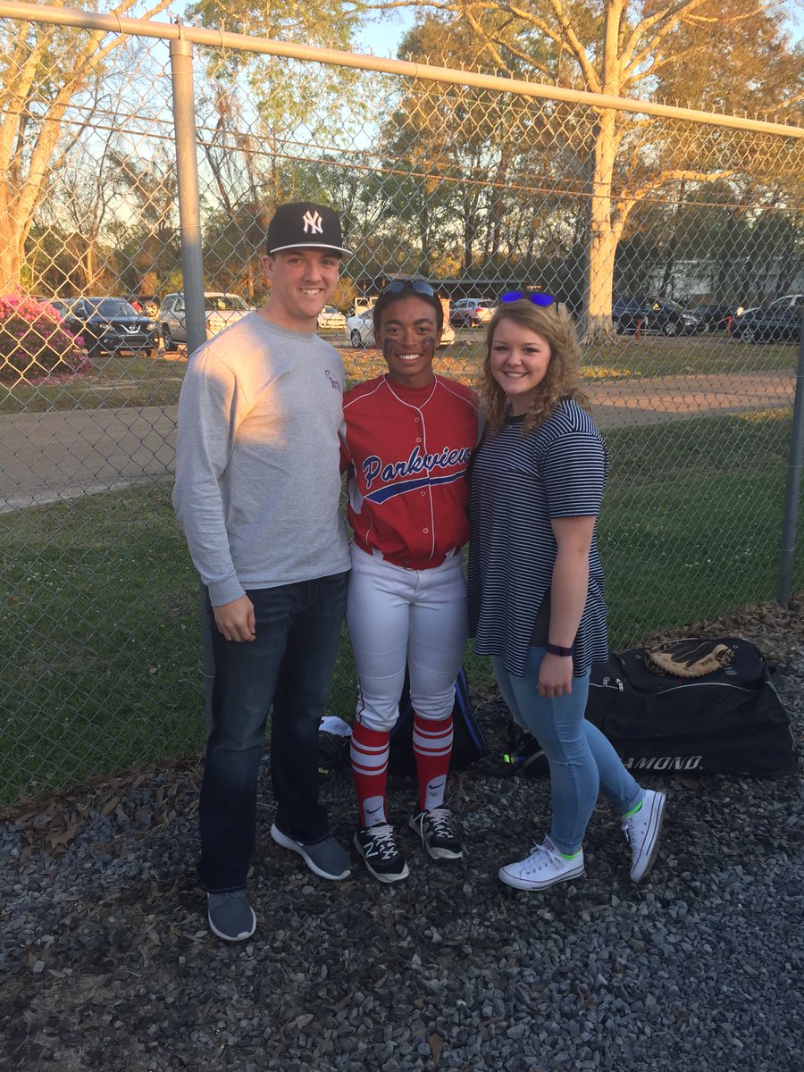 coachbdawson's tweet image. @GeoSurfaces had fun last week with #nickydawson. @LSUsoftball got better when she signed with them #cheetahfast