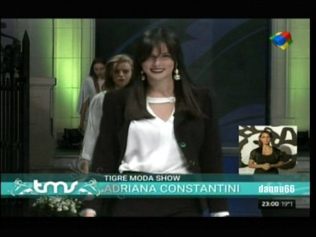 dannu66's tweet photo. @laurivarola Preciosa! #Desfile #TigreModaShow @AmericaTV https://t.co/duAmKcS2Y8