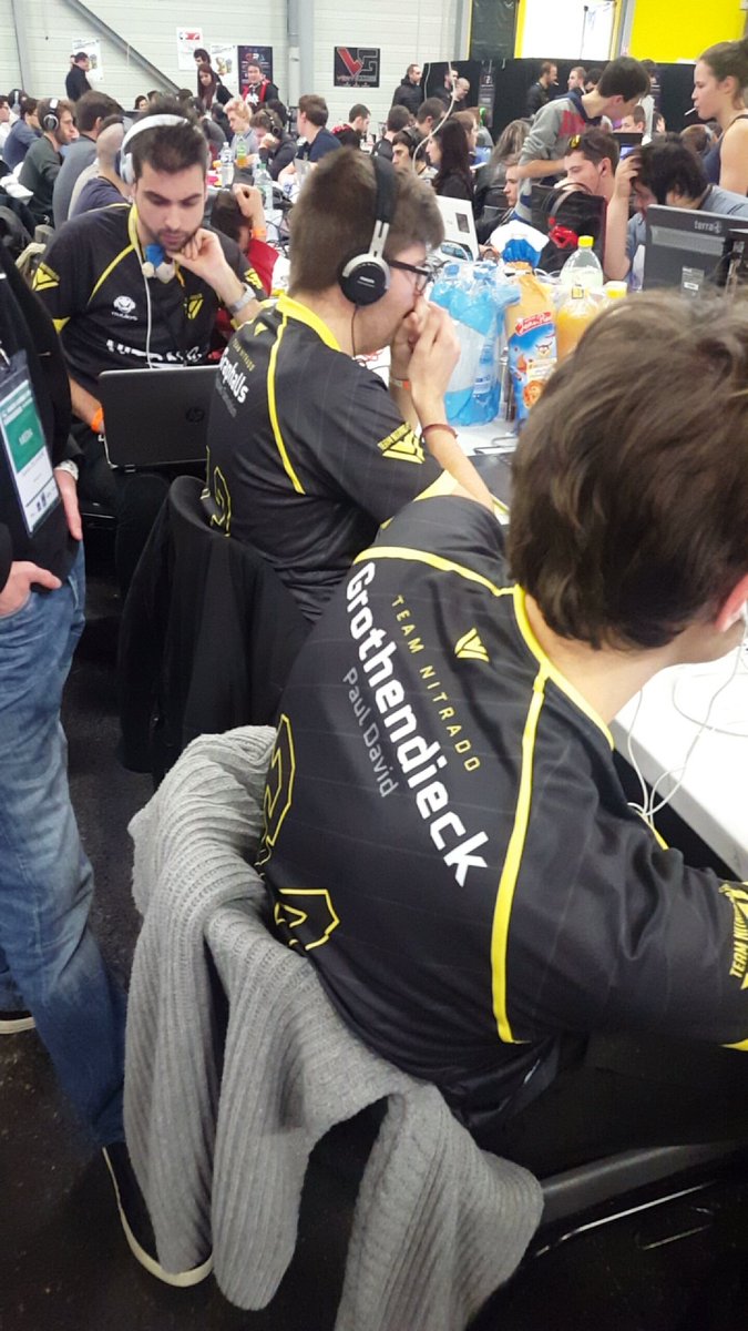 AZR1x's tweet image. @Nitrado_Grothen ! #NitradoArmy