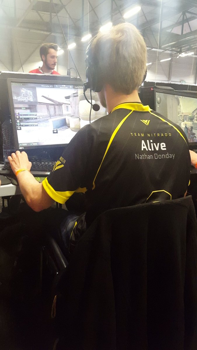 AZR1x's tweet image. @Nitrado_Alive ! #NitradoArmy