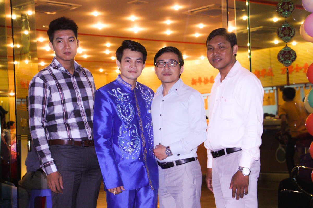 sokreymrd's tweet photo. My wedding on 29-01 2016 https://t.co/y3fBjEKGtB