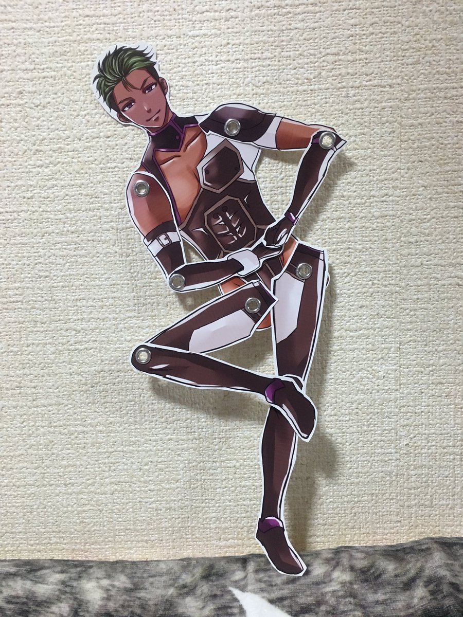 gachimuching3's tweet photo. 友人のお誕生日に工作した大和アレクサンダー人形ですwwwEZ DO DANCEも踊れますwww https://t.co/O95LfvLDAA