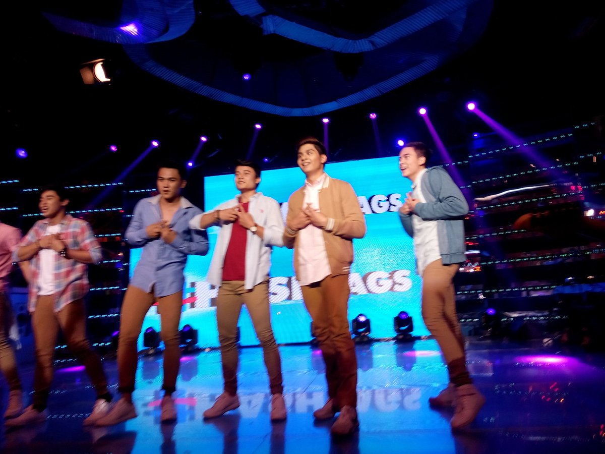 HTPaparazziOFC's tweet photo. The Kilig Ambassadors are back! Hashtags!!! #ShowtimeAuditionSong https://t.co/BJt8BzuFvG