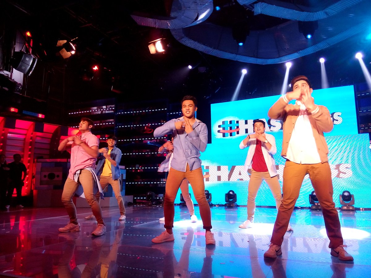 HTPaparazziOFC's tweet photo. The Kilig Ambassadors are back! Hashtags!!! #ShowtimeAuditionSong https://t.co/BJt8BzuFvG
