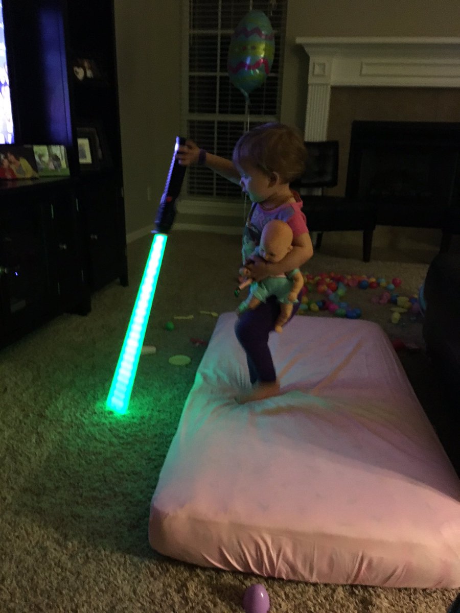 Kyle_Twist's tweet photo. Nnnnooooooo don't burn the carpet! https://t.co/Yd7Pq74lZZ