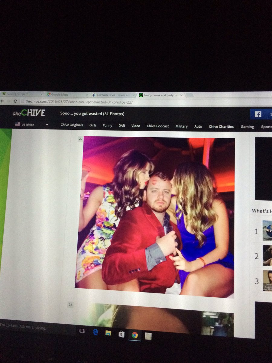 TheBurkel's tweet photo. Made it on @theCHIVE with @spiceybailey and @SydS16 https://t.co/GwOOWhNCLb