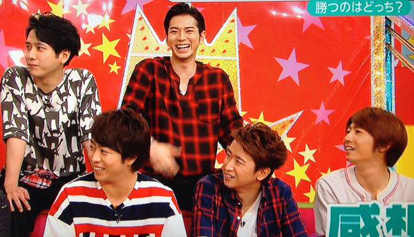 Arashi_All_Fan's tweet photo. VS嵐スペシャル（V6 vs 嵐）面白かったね！！！

最初のみんなでのダンス☆カッコよかっ��～♡｡˚⋆ 

見てた人ＲＴ☆ 
またこんな企画やってほしい人ＲＴ☆ 
https://t.co/Hq3ufLQy9k