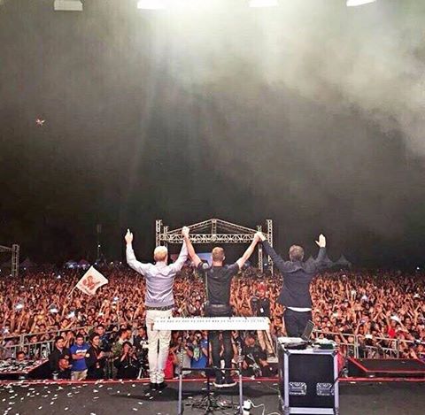 mc_ijul's tweet photo. Rock In Borneo #ThisIsMyGoAhead #samdays #rockinborneo2016 MLTR see you again om~ https://t.co/cAVCQr5pYM