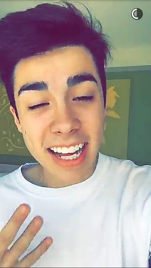 Hdz8219's tweet photo. Como cuando @mariobautista_  dice una grosería y después se arrepiente de decirla 😂❤😍 jajaja te amo mi grosero 😂❤❤ https://t.co/I7vkbgo4RT