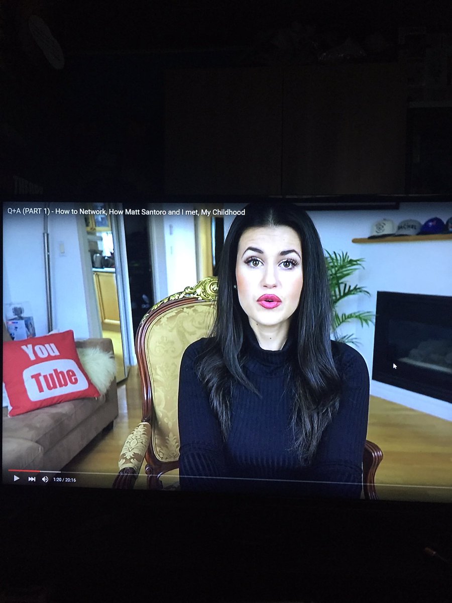 ThatGeekyNerd_'s tweet photo. Just had Easter dinner, now watching @RachelRDavid s Q+A #Easter #RachelFan https://t.co/vXlVIWBWRx