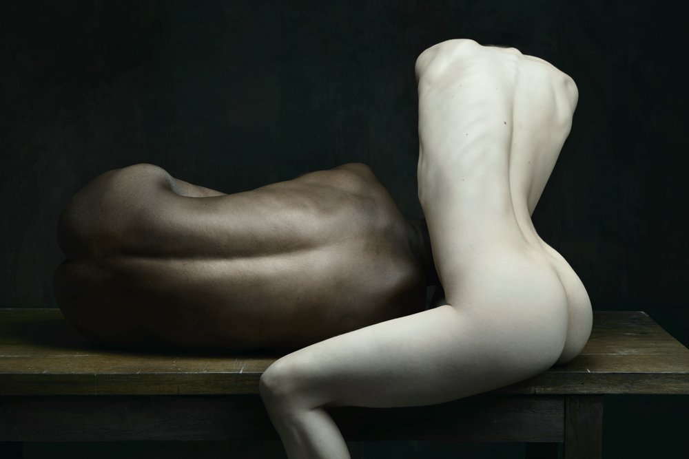 theartbo's tweet photo. Drifting by Olivier Valsecchi -> https://t.co/k3SqWySkTq #TheArtbo #Nude #fineart https://t.co/QBI8Y30zcD