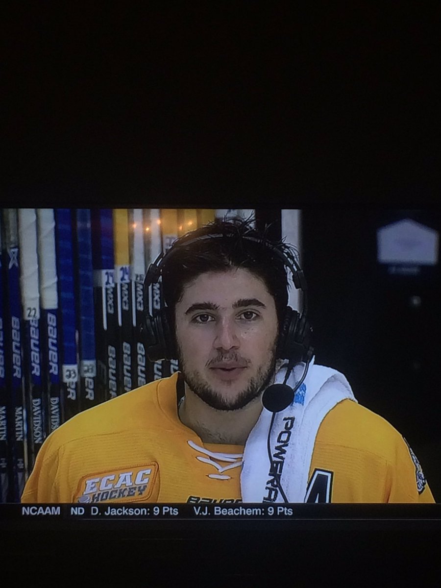 TheNolanRich's tweet photo. @QU_MIH @QUSID @QuinnipiacU The Man, The Myth, The Bobcat! Looking good @samanas7 #NCAAHockey #BobcatNation #samanas https://t.co/eND6NEsPgN