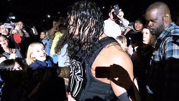 LeeshaNDessy's tweet photo. #Roman #Empire #ShowSpprt #LIveShowNow #MonRaw #SD #WM
@WWERomanReigns @romanreigns568 @airstream52 @HandyRed https://t.co/m4p7bdld0R