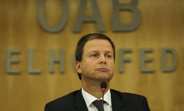 JornalOGlobo's tweet photo. ‘Impeachment é o remédio jurídico da nossa democracia’, diz presidente da OAB. https://t.co/iNri0dE2Cg https://t.co/7AUOfT4rof