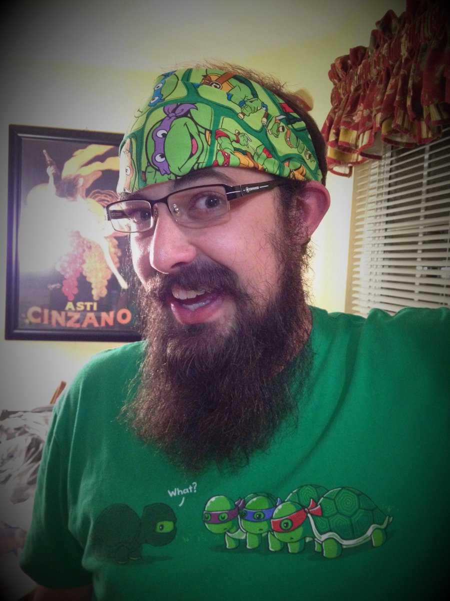 LittleRedByrdee's tweet photo. Heroes in a half shell... TURTLE POWER! #TeenageMutantNinjaTurtles Reversible Headbands #Cowabunga! #ThatBeardTho https://t.co/qohdvvtyII