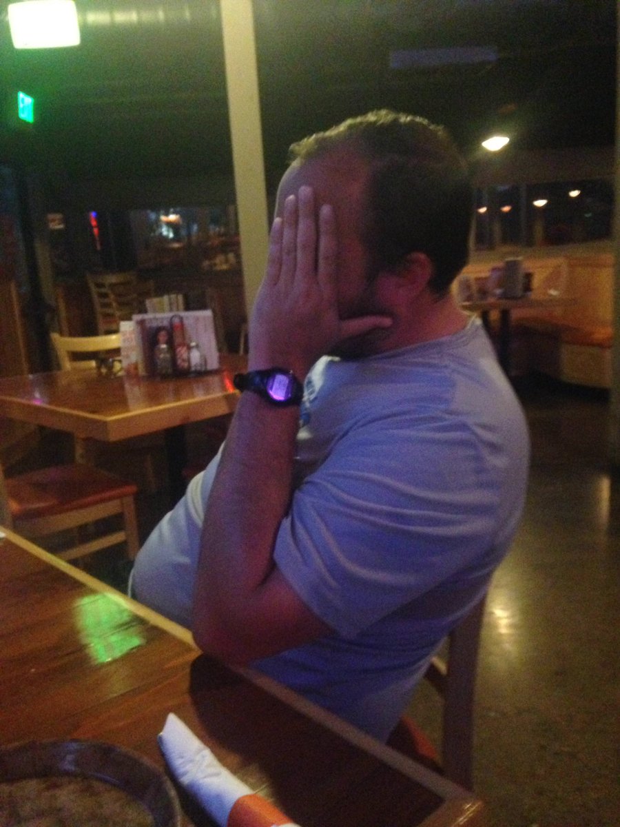 CoachYeisley's tweet photo. And the buzzer sounds. A valiant effort but our competitor comes up 4 wings short! #WingChallenge2016 https://t.co/FQRnDrbFrm
