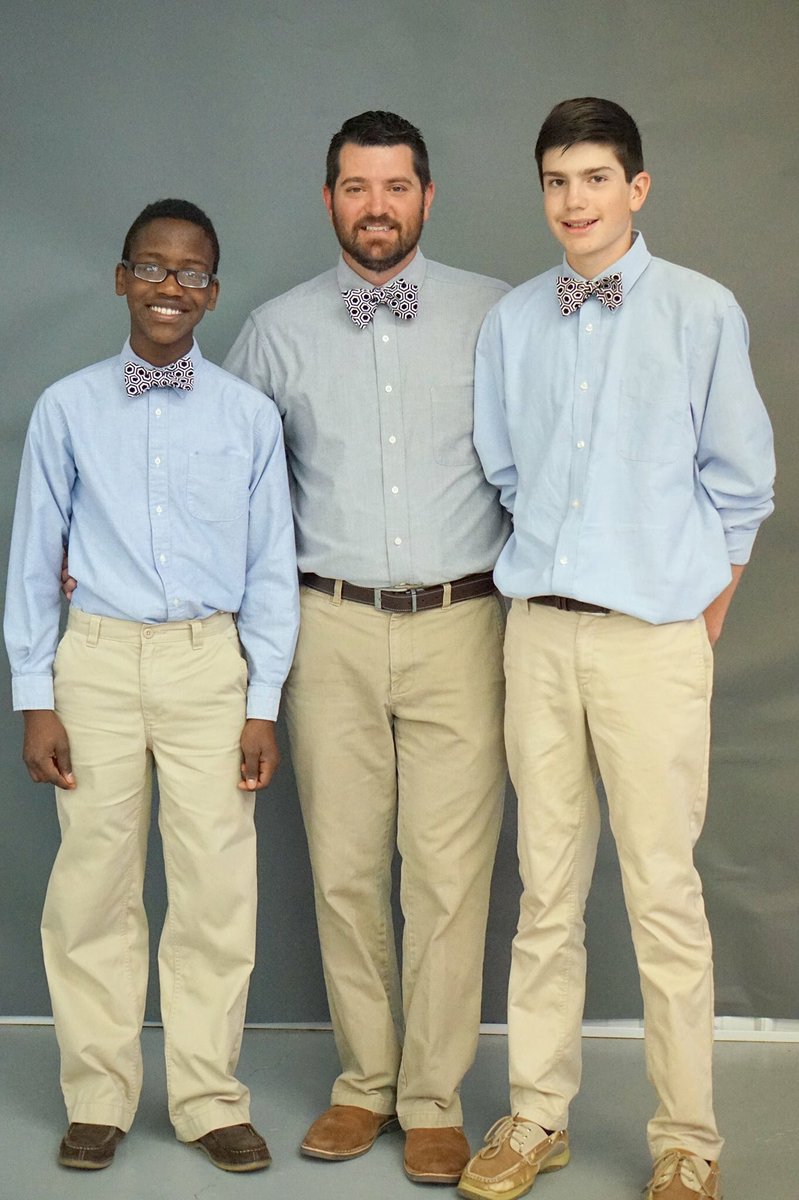 jrhaskins's tweet photo. Closest thing to an Easter pic we got today. #Missing5 https://t.co/umn50en9eh