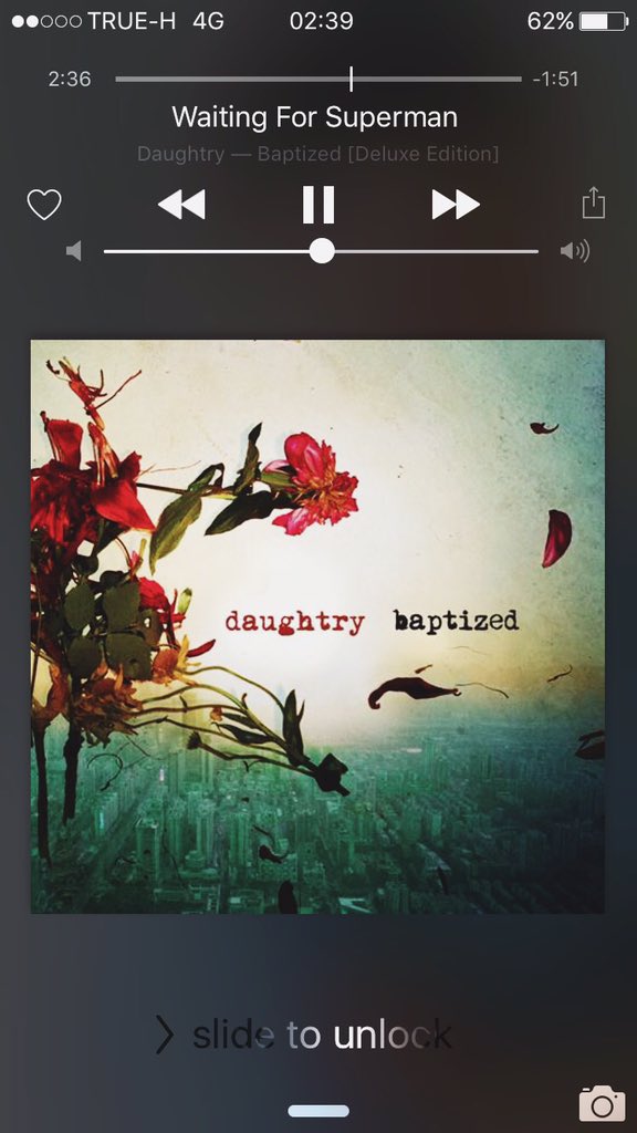 BowerxDepp's tweet image. When you can't get yourself over #BatmanvSuperman