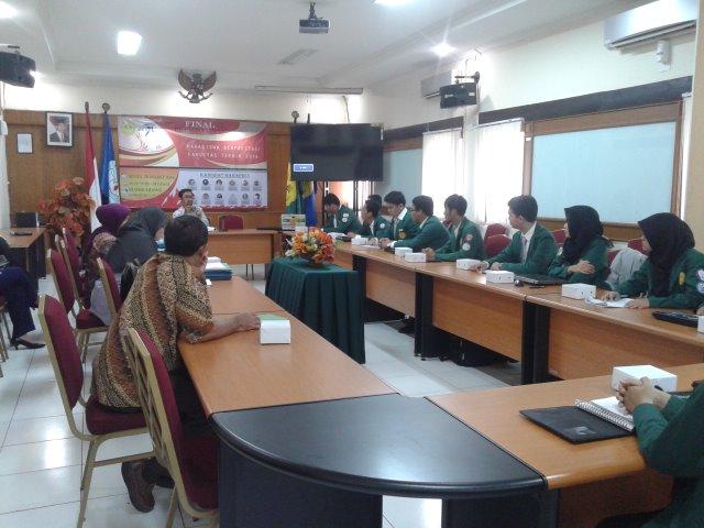 Briefing sebelum muklai acara oleh pak Yusro selaku ketua juri Mawapres FT 2016 #MawapresFT2016