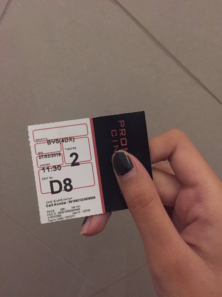 BowerxDepp's tweet image. Seen #BatmanvSuperman yesterday in 4D. So breathtaking ❤️😍 (yes I wore batman shirt but I'm Henry girl af)