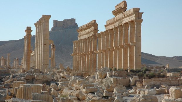 Syrian troops drive ISIS out of Palmyra, assess damage to famed relics cbc.ca/1.3508645