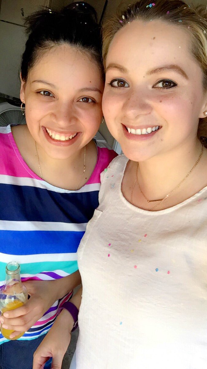 karlaltrujillo's tweet image. Easter with best friend and family was the best! #nomakeup #withacold