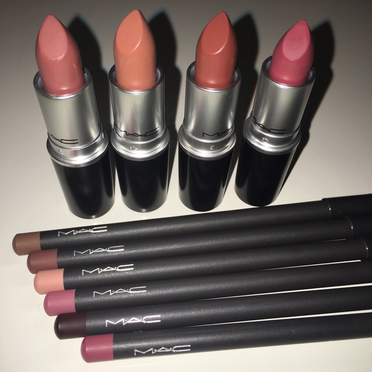 ifxckwithmakeup's tweet photo. this turns me on 😍😍😍😍 https://t.co/0MlzKdifF4