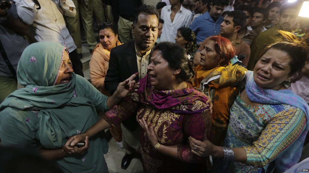 BBCWorld's tweet photo. Taliban group claims #LahoreBlast suicide attack

https://t.co/dsAmTxROdx https://t.co/3AiTsSeCuk