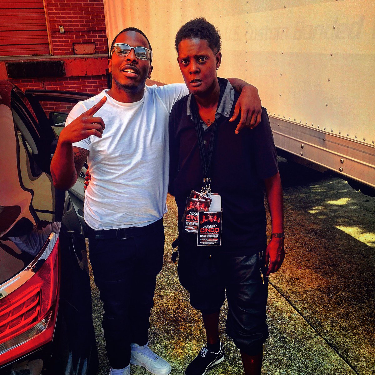 ChevetteJones's tweet photo. SjsEntertainment JohnnyCinco✌️Shawnjones♨️PROMO https://t.co/uSSyIScsDt