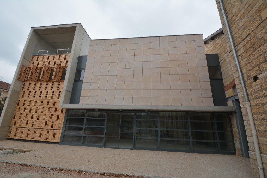 pascalcharoy's tweet photo. Le nouvel écrin - atelier - des ingénieurs bois à l'école d'Arts et Métiers de Cluny @AM_ParisTech @saoneetloire71 https://t.co/TCD1IfEII0