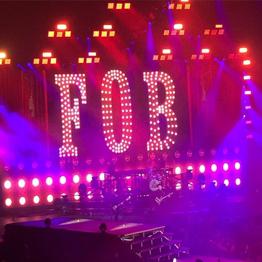 nottinbutaig's tweet photo. #wintouriscoming #overcastkid #emokidsallgrownup by frannymabob https://t.co/iu3mpzAq95