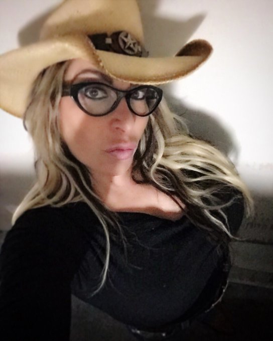 #goodnight #clubsavannahjane #cowgirl #bigboobs #juicylips #BLONDELICIOUS https://t.co/kQi8C7Hur0<a href="/tag/goodnight"class="tags">#goodnight</a><a href="/tag/clubsavannahjane"class="tags">#clubsavannahjane</a><a href="/tag/cowgirl"class="tags">#cowgirl</a><a href="/tag/bigboobs"class="tags">#bigboobs</a><a href="/tag/juicylips"class="tags"><span>#juicylips</span></a><a href="/tag/blondelicious"class="tags"><span>#blondelicious</span></a>