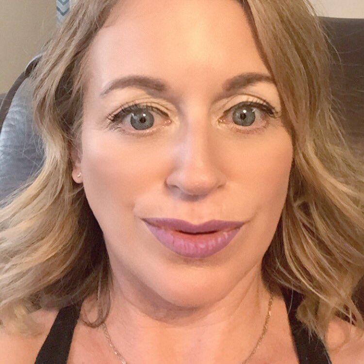 1stWrldProbsMom's tweet photo. Kaucasian #Kardashian, a forgotten product of Kris and her 1 night stand w Conan O'Brien #snapchatfilter #lips4days https://t.co/gYgXi05tTA