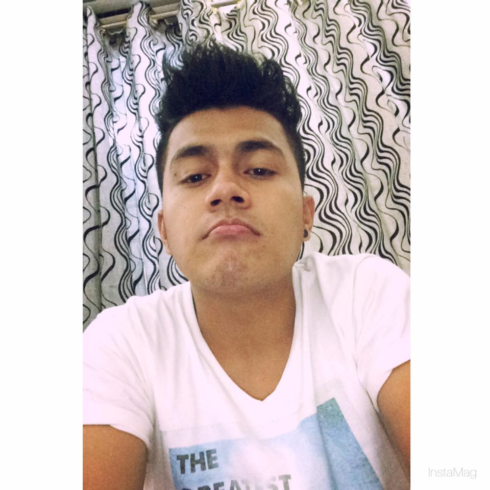 pete_angelo95's tweet photo. yung bored na bored ka.. nag seselpi nalang HAHAHA https://t.co/zx7DLzLlRr