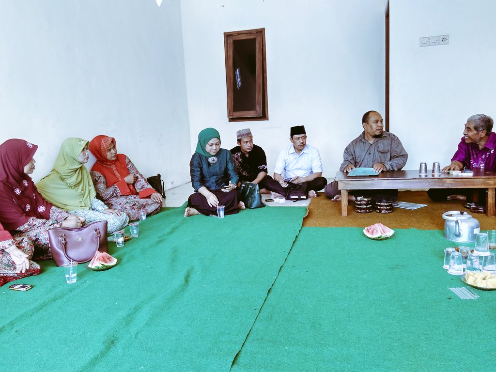 MasdukiSabil's tweet photo. Alhamdulillah.Bakti Anak bs terlaksana dlm Pembangunan kntr MWC NU Prajurit Kulon. Holopis Kuntul Baris.@cakiminpkb https://t.co/s6m11FT3Yt