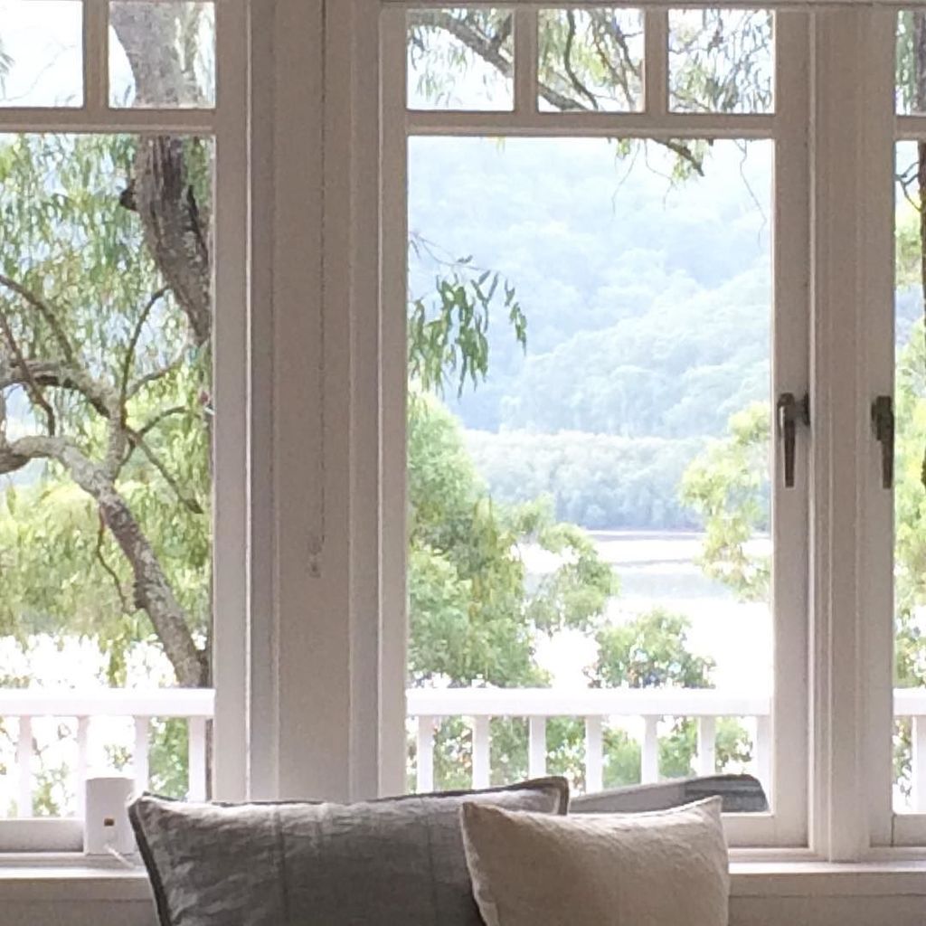 Tara_Dennis_'s tweet photo. π holiday Monday. #tarasriverhouse #calmcolours https://t.co/0amqbEp91p