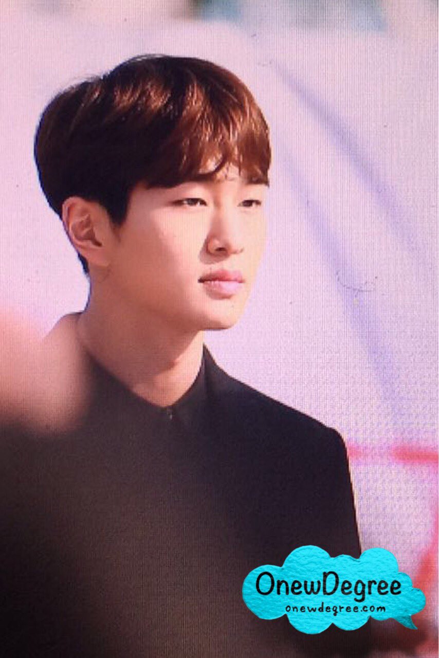 Cent_DlW4AA4bzt.jpg:large