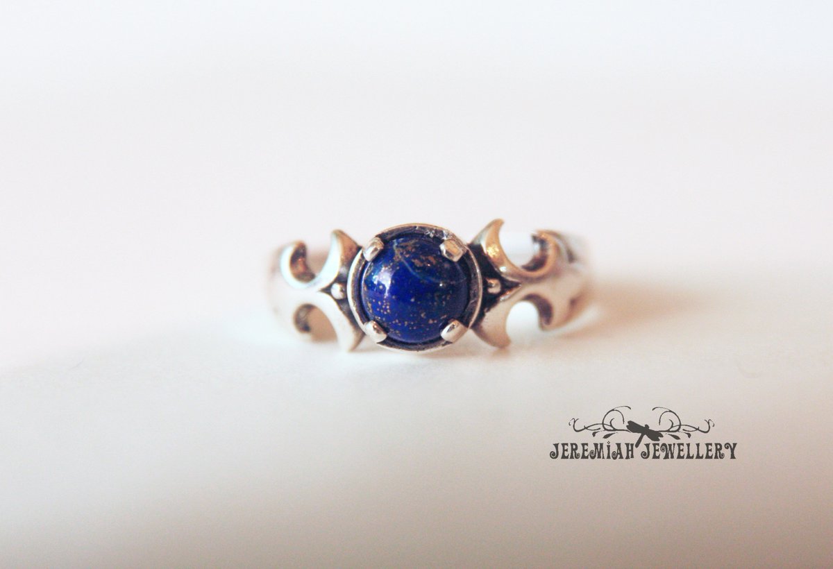 JeremiahUpdates's tweet image. Ladies Lapis Lazuli Ring by #JeremiahJewellery - New &amp;amp; gorgeous @ etsy.me/1RJs1cP #Silver #Jewelry #handmade