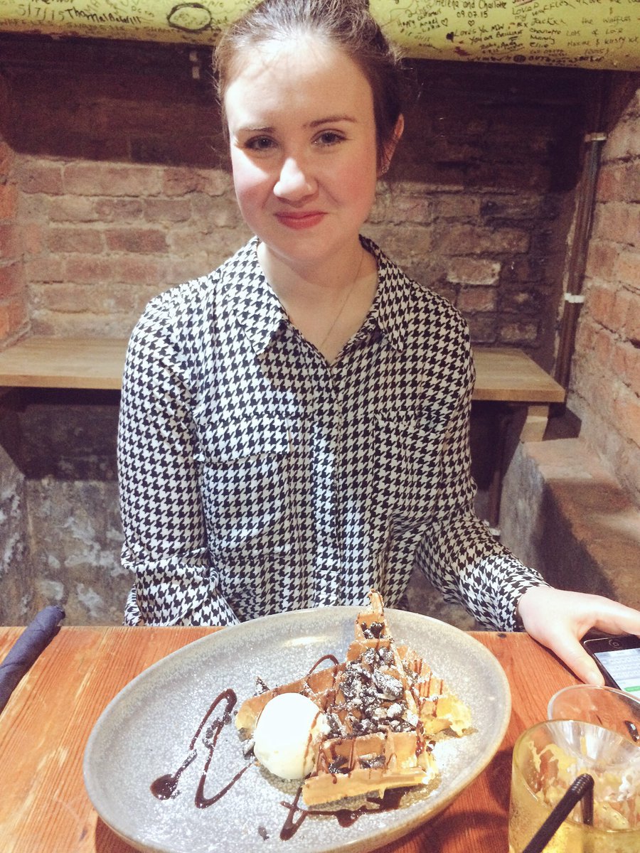 Carly0112's tweet photo. Yesterday, we ate waffles! ππ«π΄ @fionatogher #goodbyelent #hellochocolate https://t.co/iGA538B3AH