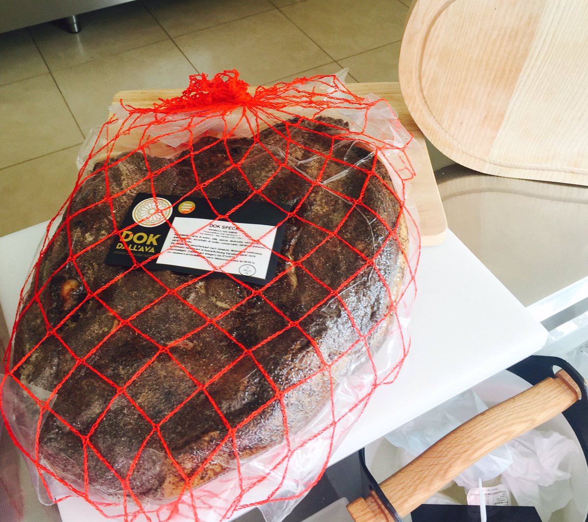 aTipicoComiso's tweet photo. Buona Pasqua e Pasquetta da tutto lo Staff.#aTipico #BottegaDelGusto #soloIlMeglioPerINostriClienti #FoodLovers https://t.co/RAMXd4pnto
